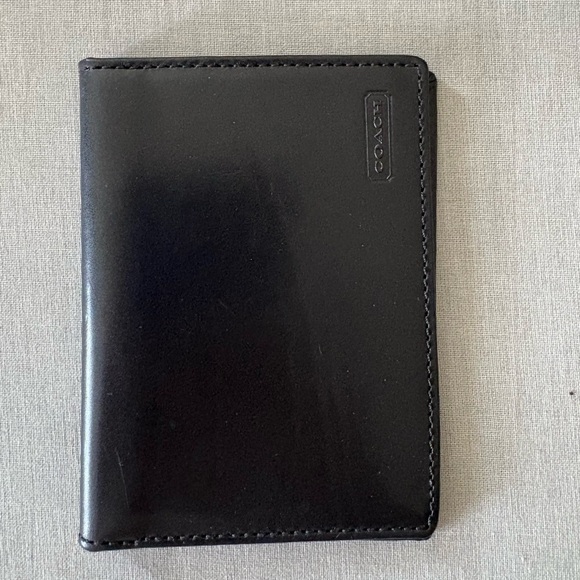 Coach Black and Cream ID Holder - Picture 2 of 4